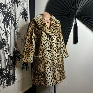 Vintage Y2K Guess Leopard Print Faux Fur Coat